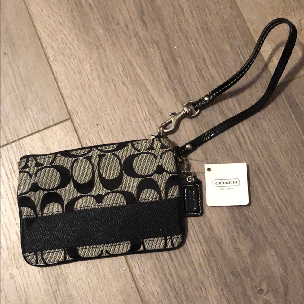 Coach wristlet brand new!